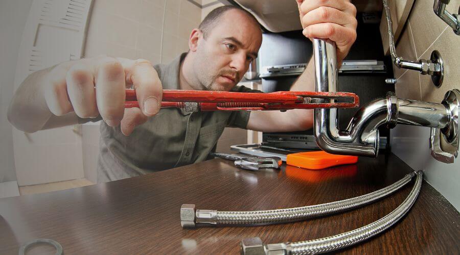Expert burst pipe repair services in Splendora, TX